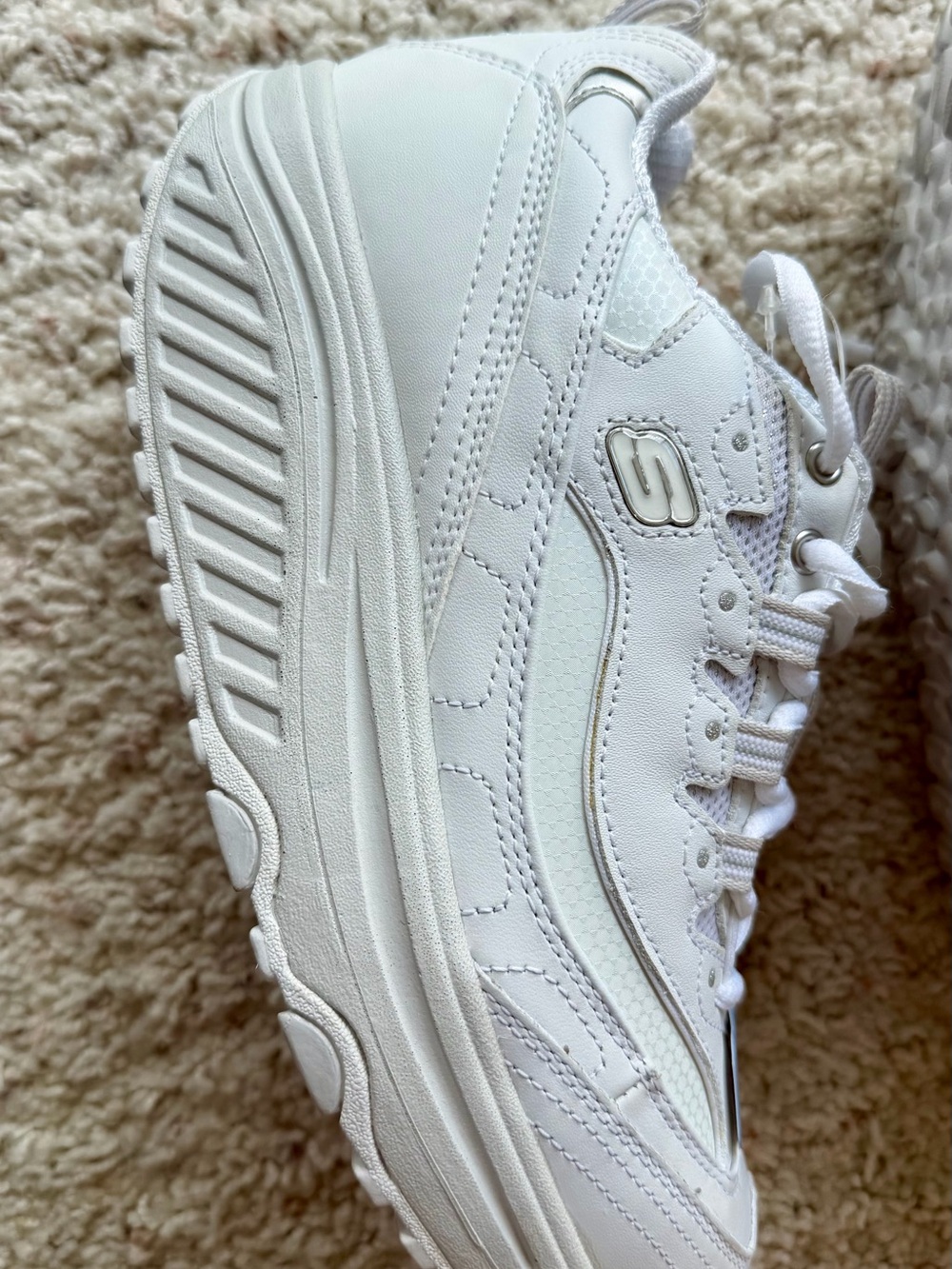 Skechers Shape-ups - Picture 4 of 12